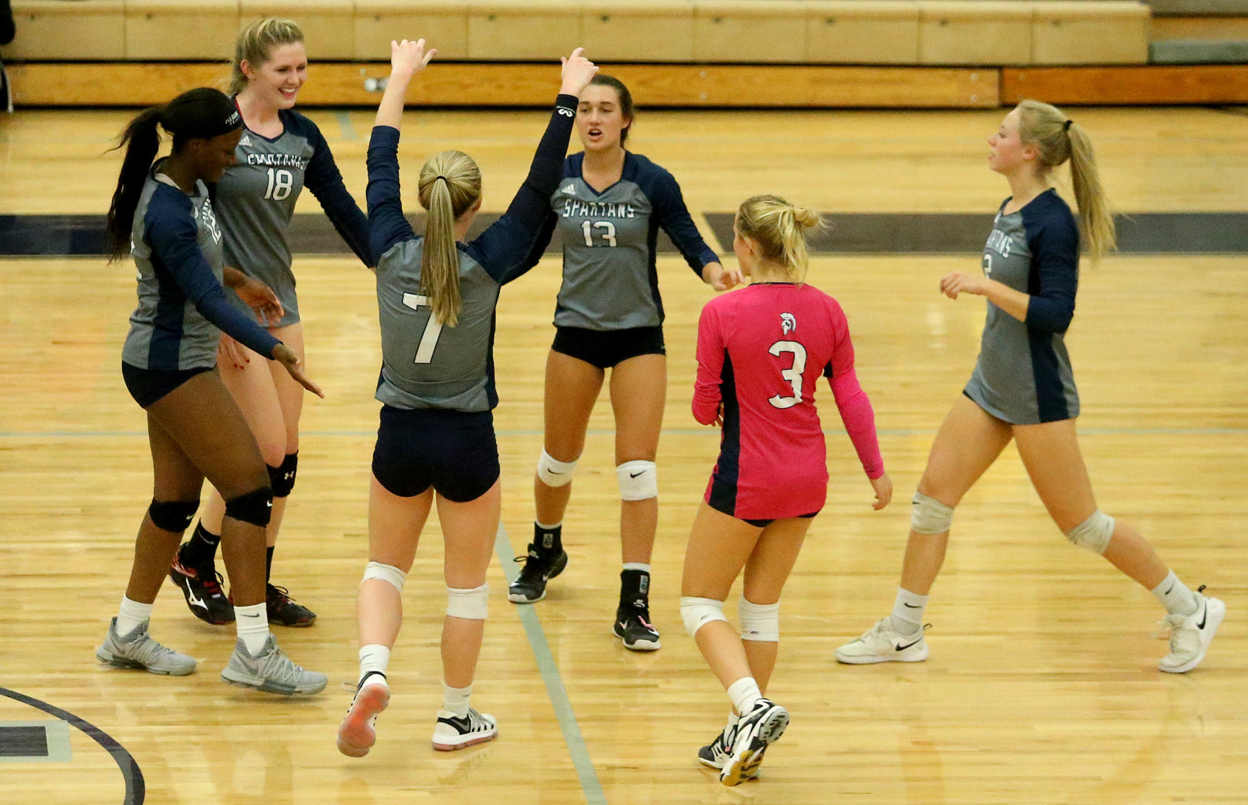 102318-Regional-Volleyball-011